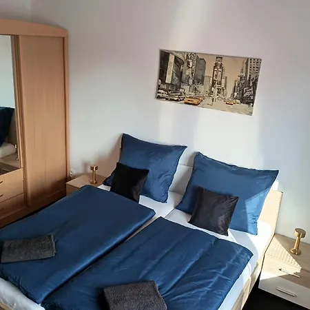 2 Bedroom, Kitchen And Terrace アパート オストラヴァ