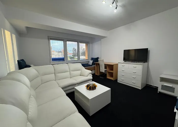 2 Bedroom, Kitchen And Terrace アパート *