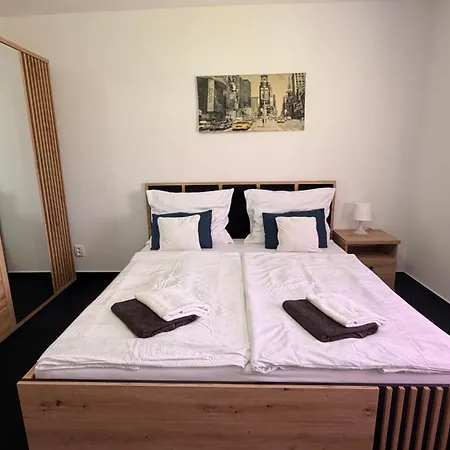 Apartman 2 Bedroom, Kitchen And Terrace *